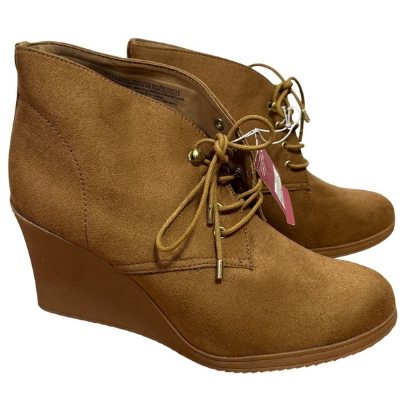 Merona Shoes - Merona | Tan Faux Suede Wedge Ankle Booties | Lace-Up | Size 11